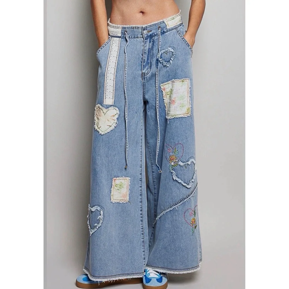 189. Floral Patchwork Heart Embroidered Wide Leg Jeans Light Wash Lace Trim Boho